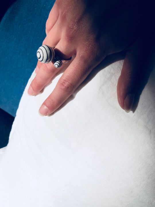 stripes stor kugle fingerring smal