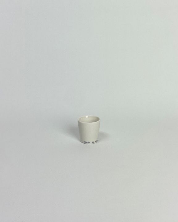 black is blue æggebæger