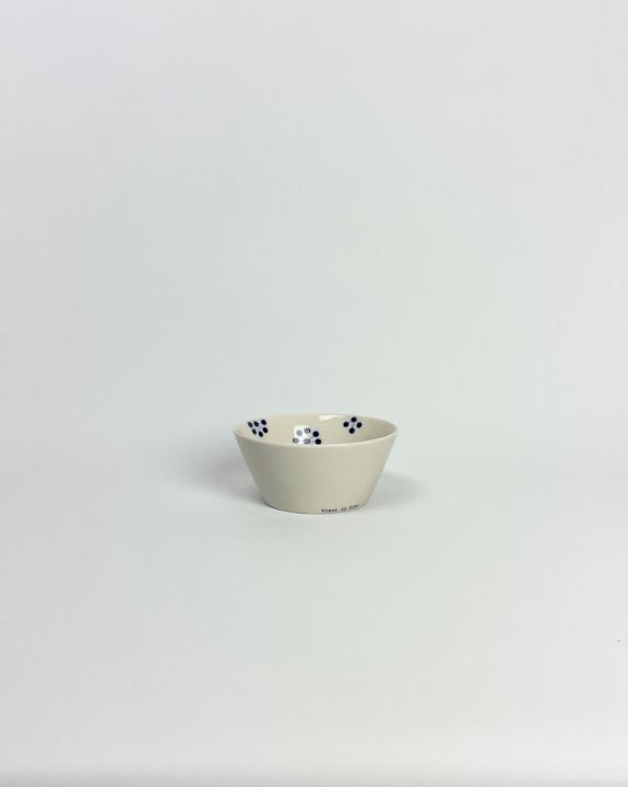 black is blue suppeskål