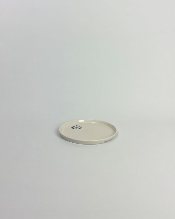 black is blue tallerken-lille