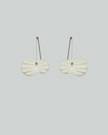pleats nåle silver white