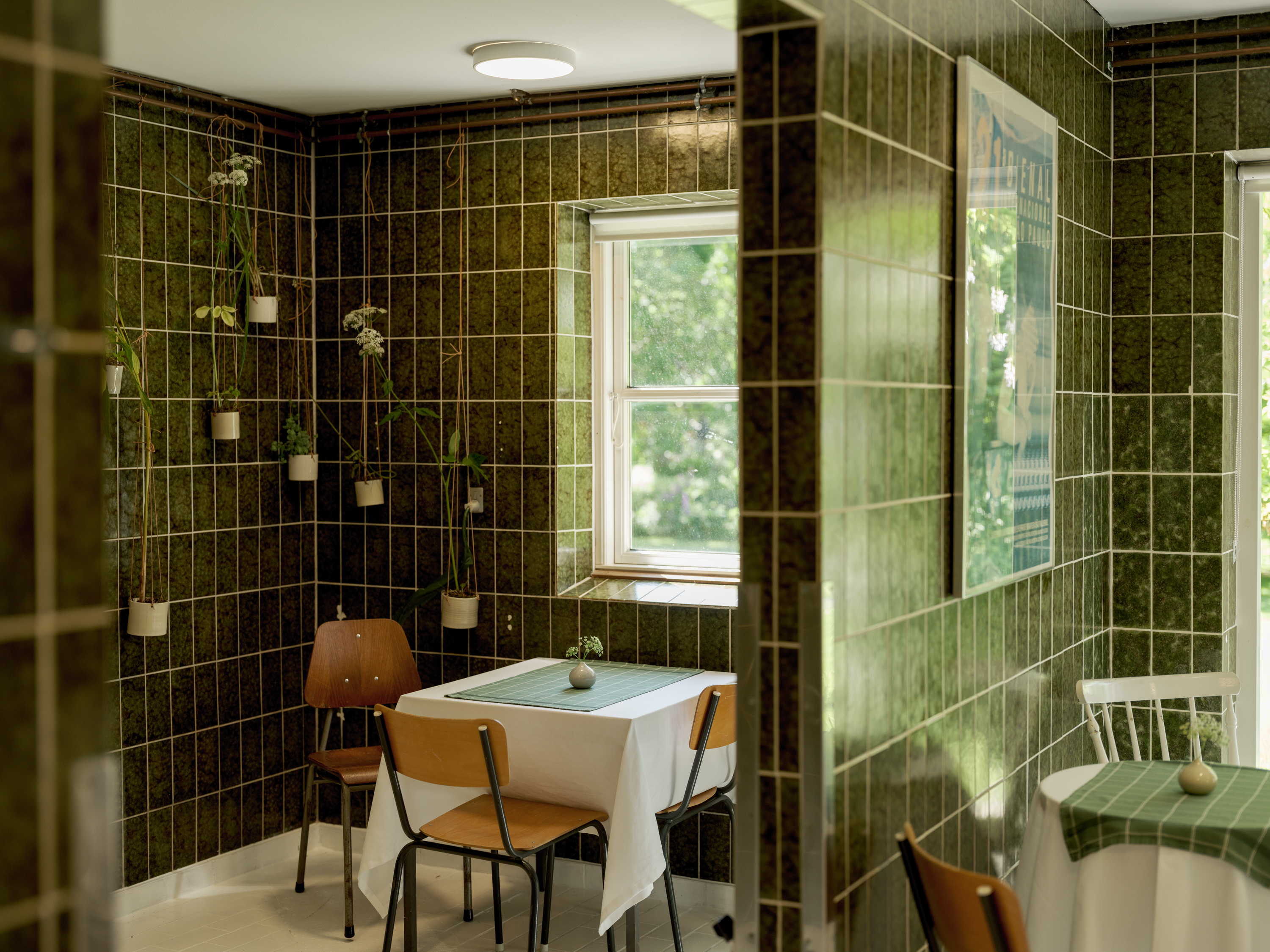 Interior with ceramic details